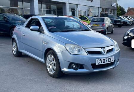 VAUXHALL TIGRA 1.4 i 16v Exclusiv